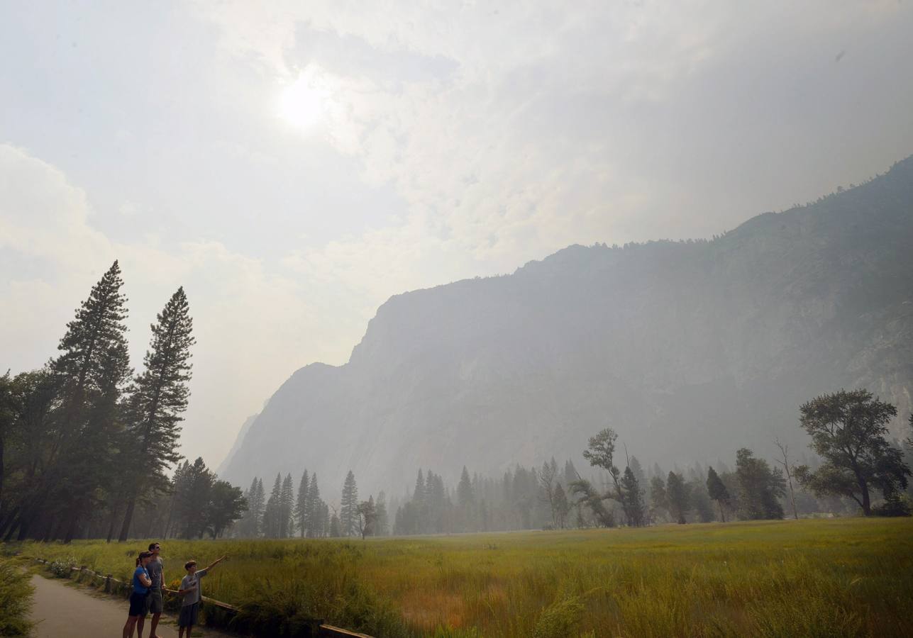 El fuego amenaza el Parque Nacional de Yosemite