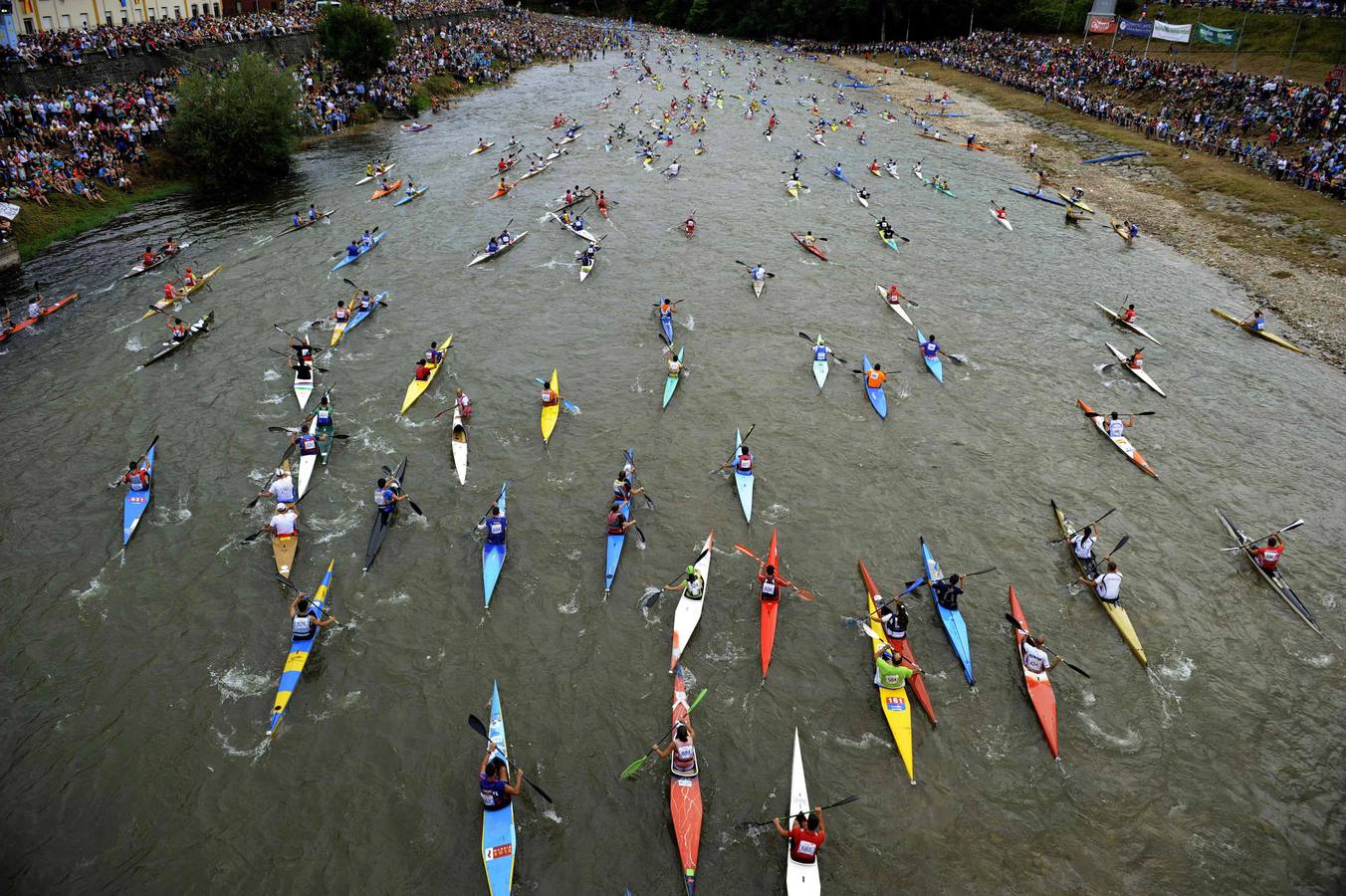 El Descenso del Sella, fiesta y deporte van de la mano