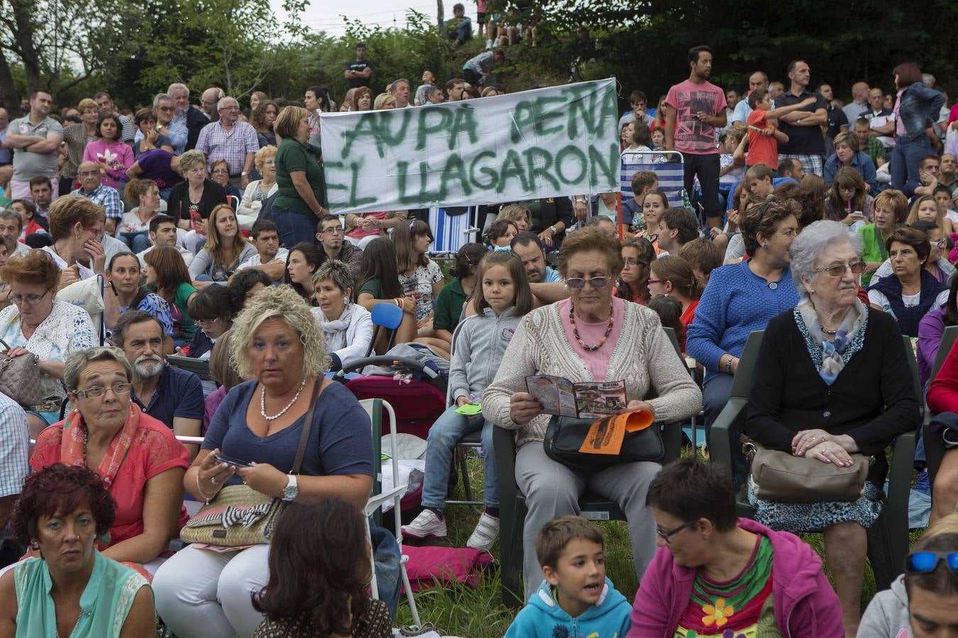 Multitudinario Concurso de Carrozas en Valdesoto