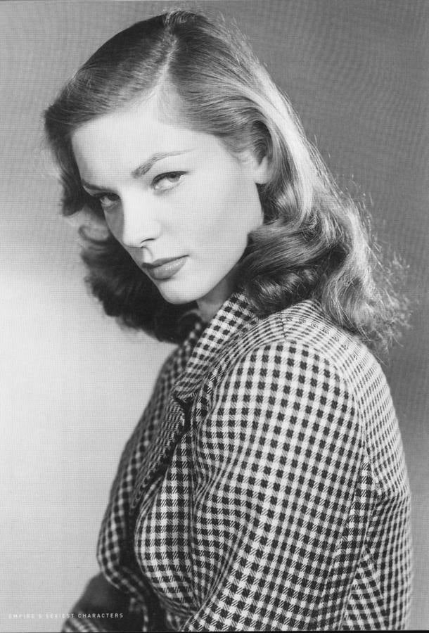 Una mirada cautivadora. Lauren Bacall, en una escena de la película 'Tener y no tener'