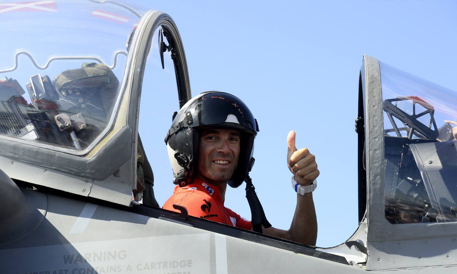 Alejandro Valverde, en el portaaviones antes de la etapa.