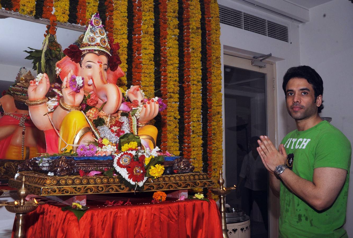 Honores para el dios Ganesha