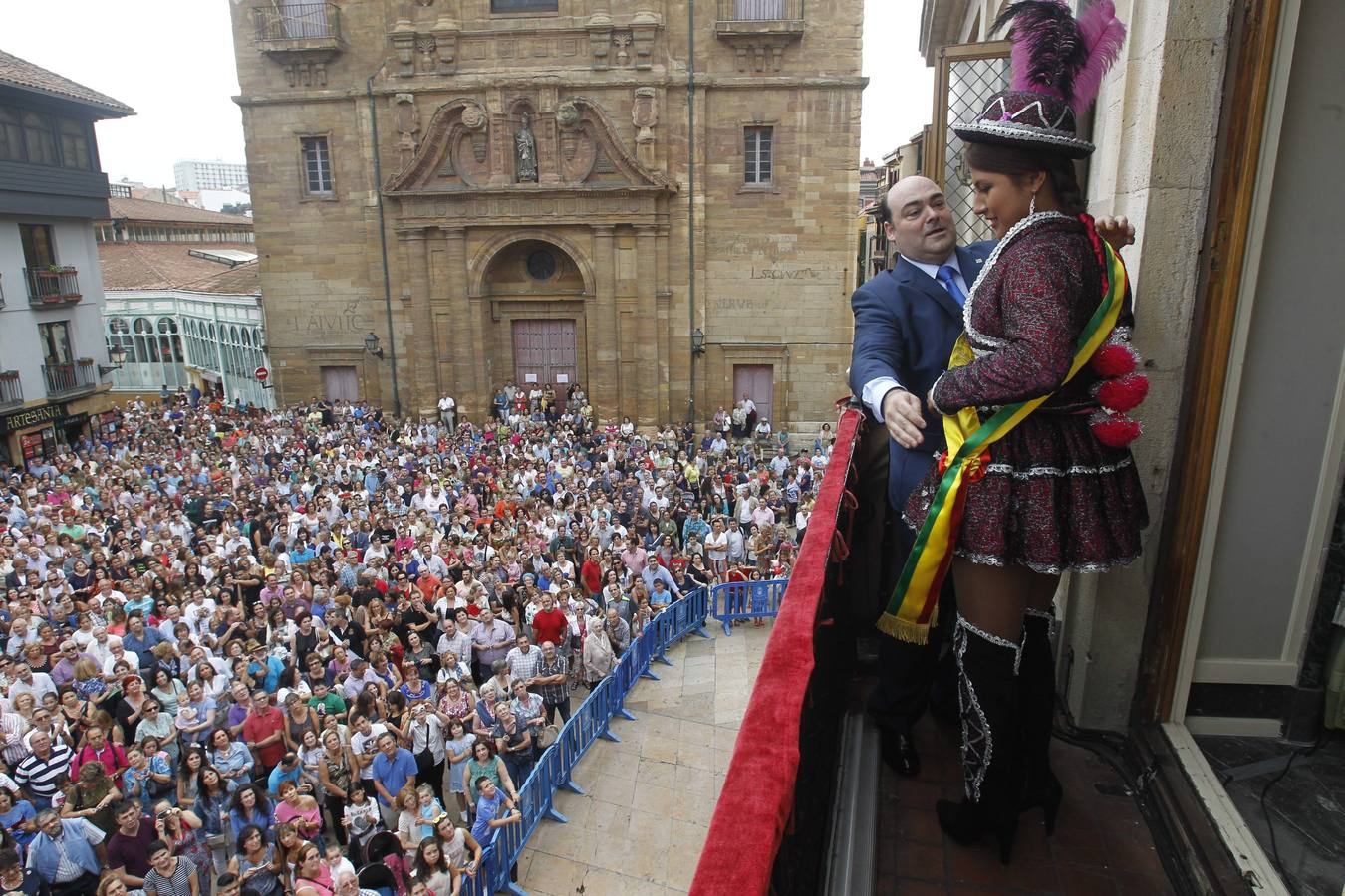 Víctor Manuel lee el pregón de las Fiestas de San Mateo