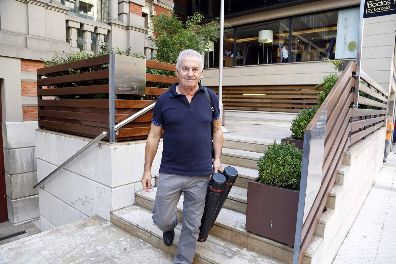 Víctor Manuel, su carrera en imágenes