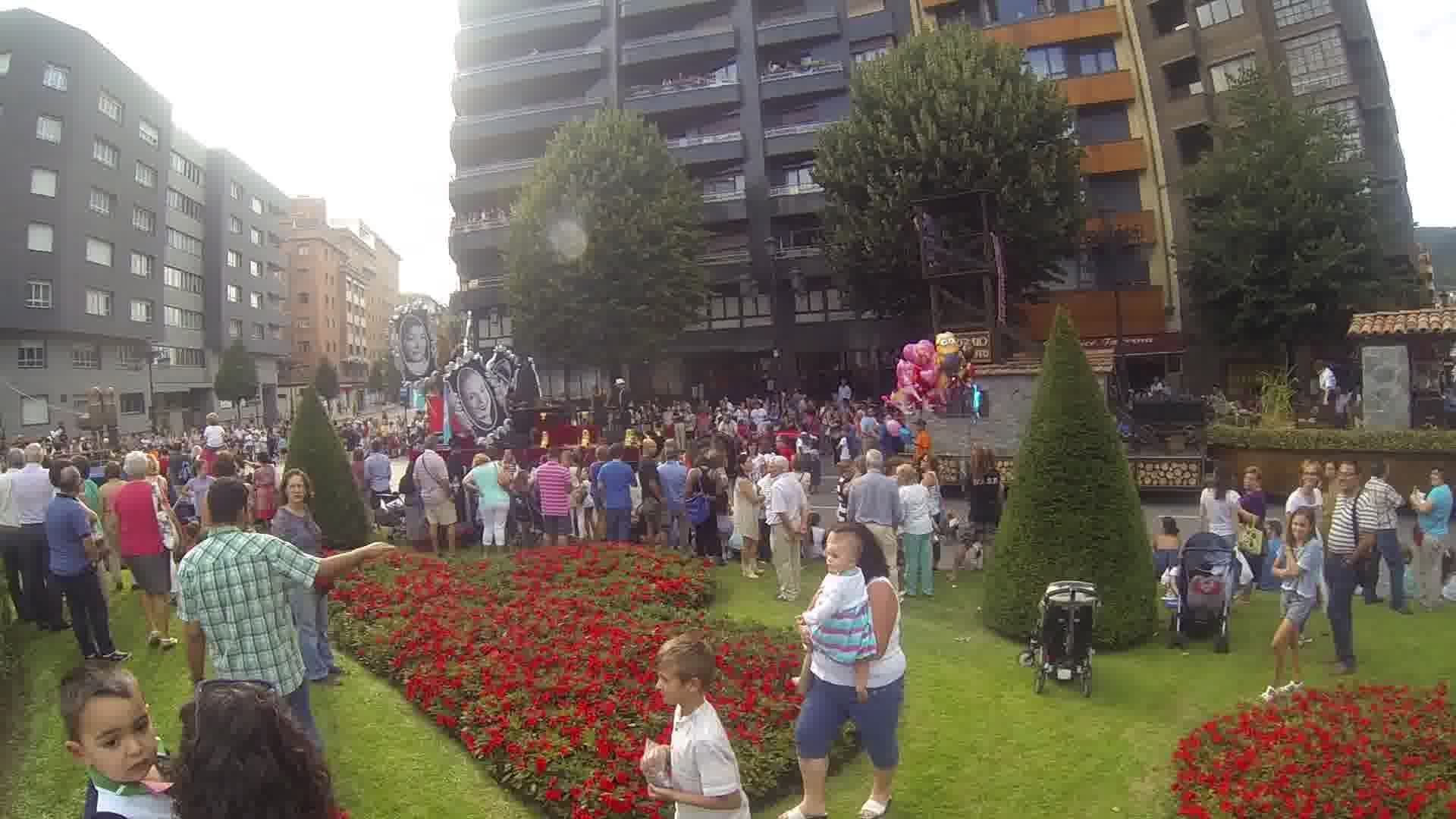 ¿Estuviste en el Desfile del Día de América en Asturias? ¡Búscate! (II)