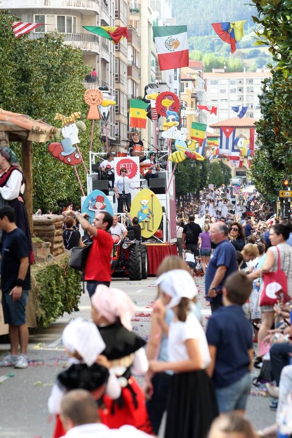 ¿Estuviste en el Desfile del Día de América en Asturias? ¡Búscate! (II)