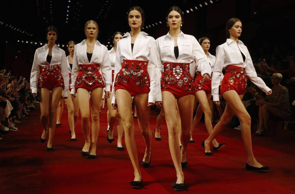 Vuelve a la pasarela la polémica de la delgadez extrema