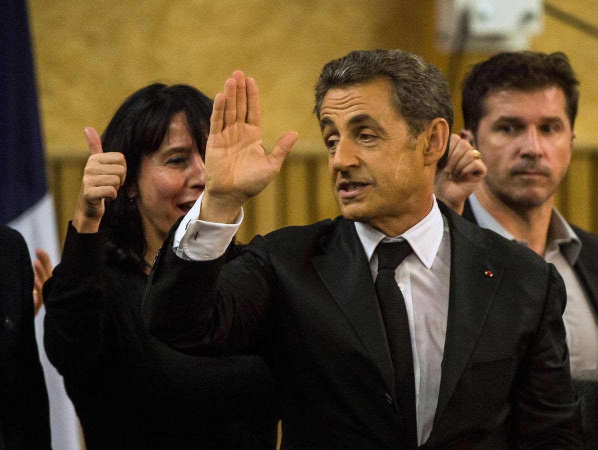 Sarkozy anuncia su regreso a la política.