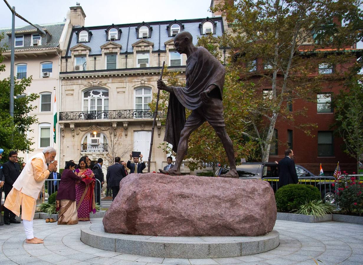 Un país más limpio en homenaje a Gandhi