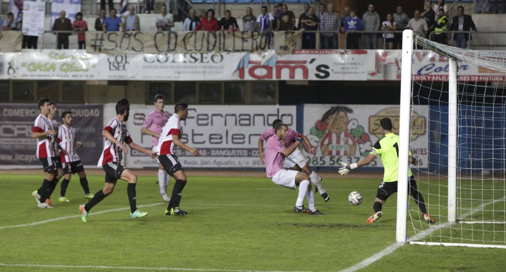 El Real Avilés pierde ante el Logroñés