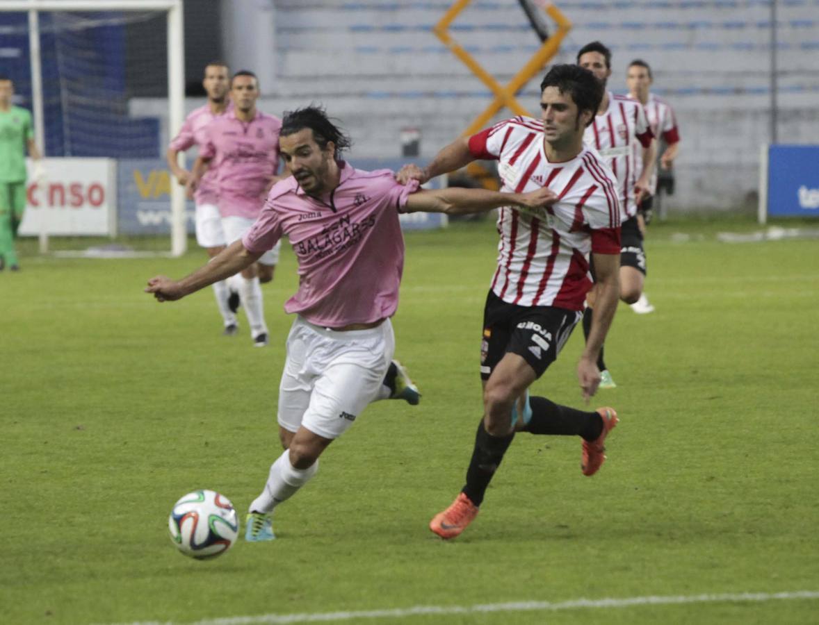 El Real Avilés pierde ante el Logroñés