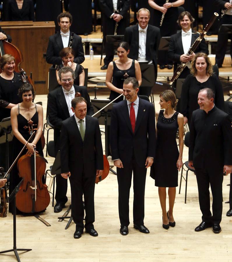 Los Reyes de España llegan a Oviedo para presidir los Premios Príncipe de Asturias