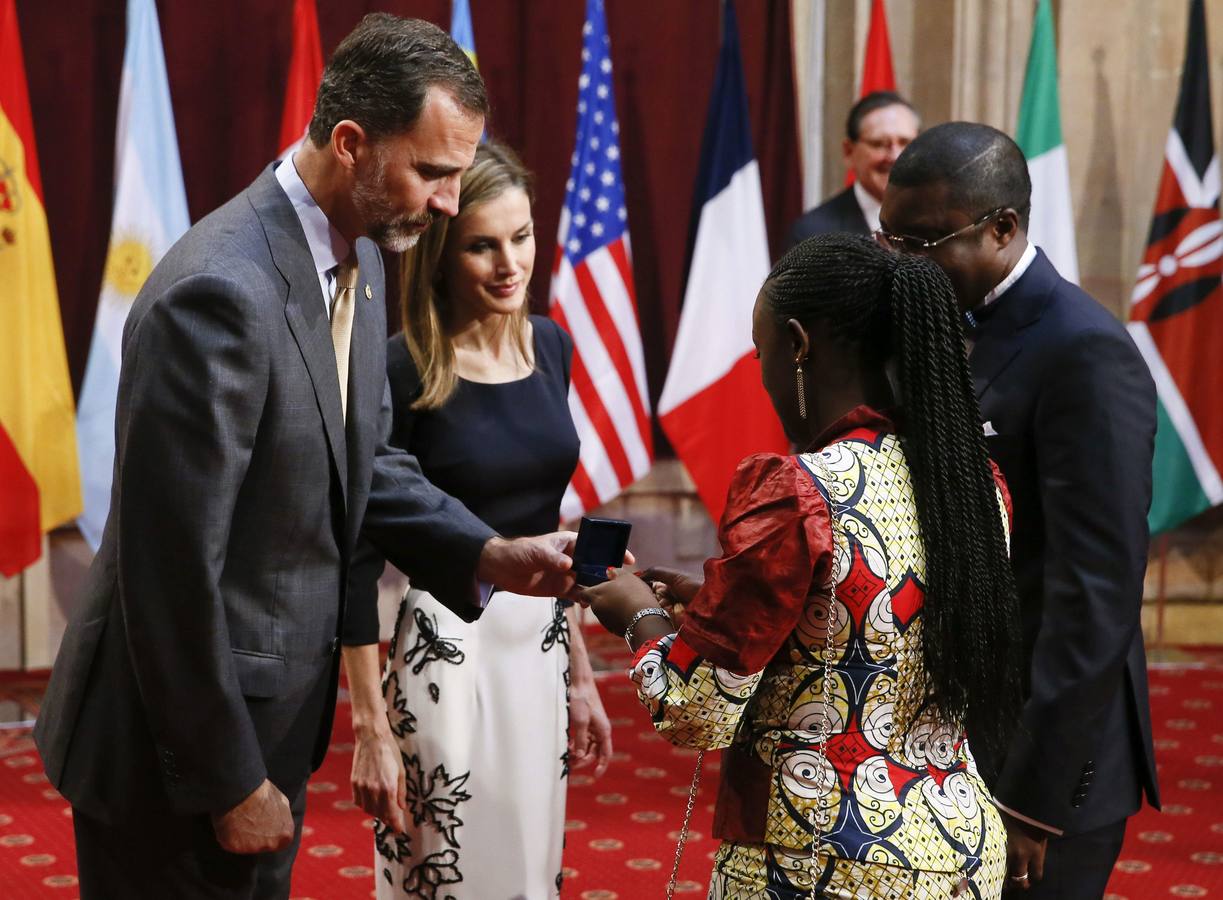 Los Reyes reciben en audiencia a los galardonados con los Premios Príncipe de Asturias 2014