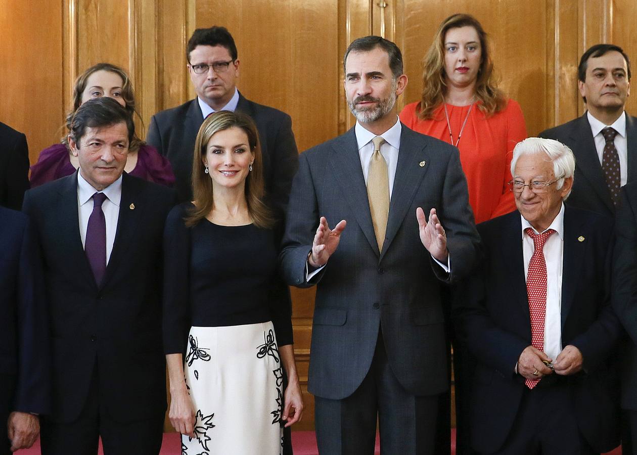 Audiencia de los Reyes con los galardonados con las Medallas de Asturias y los Premios Fin de Carrera