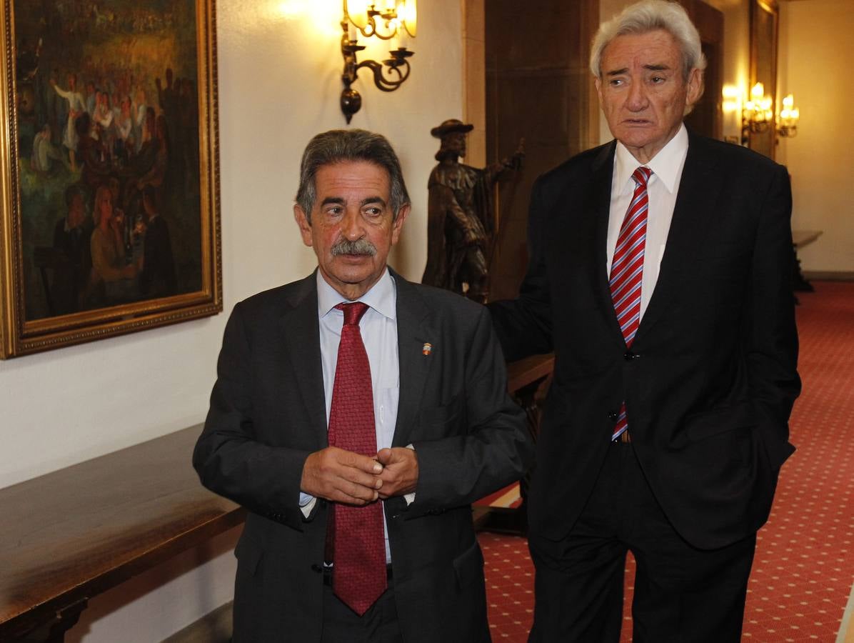 Caras conocidas en el Reconquista por los Premios Príncipe