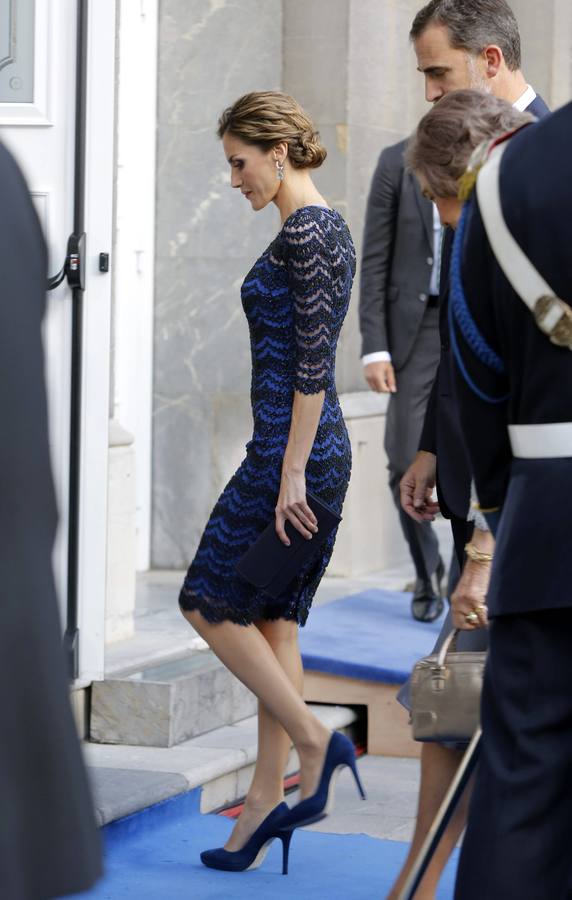 Los looks de la Reina Letizia en los Premios Príncipe de Asturias 2014