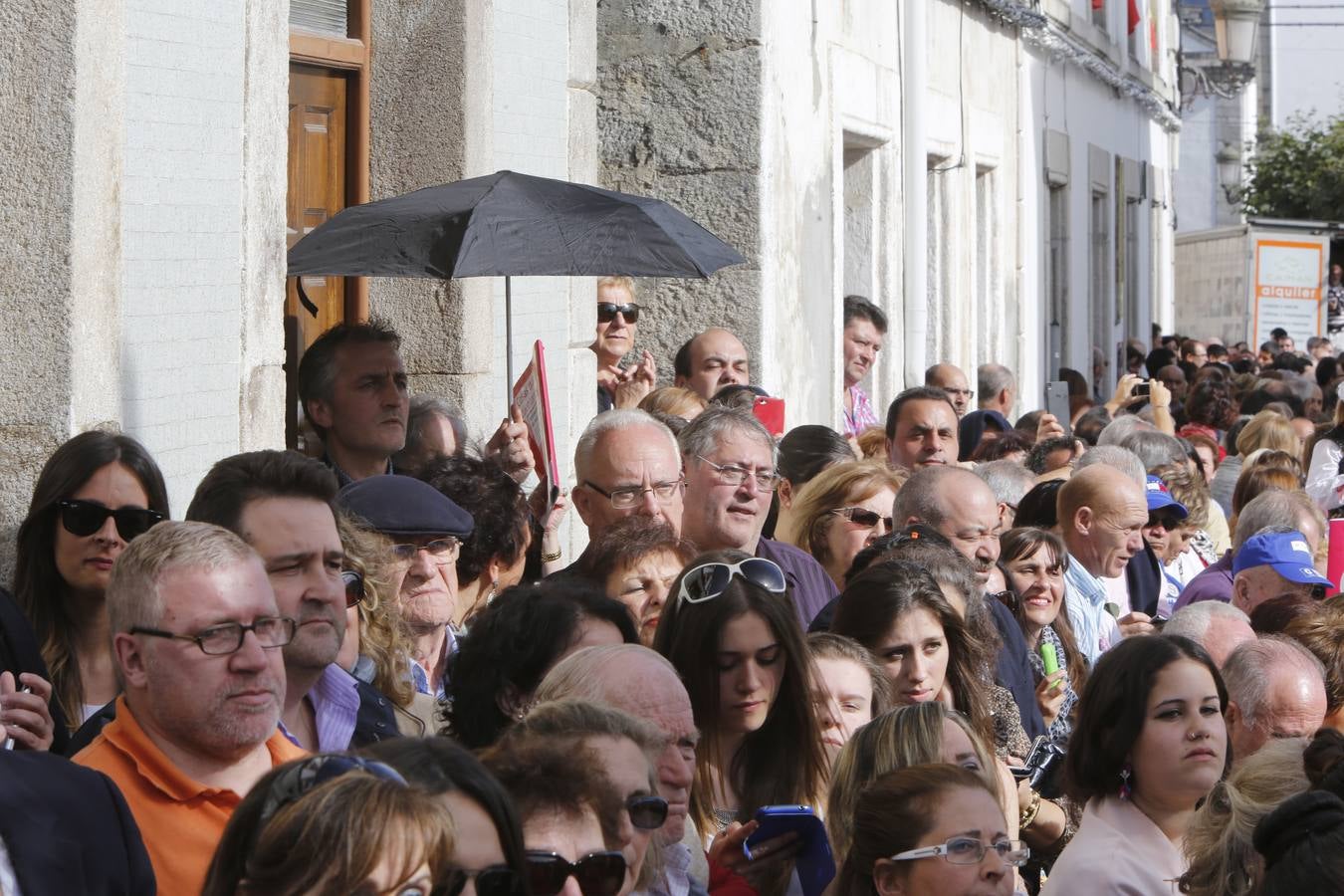 Boal se echa a la calle para recibir a los Reyes