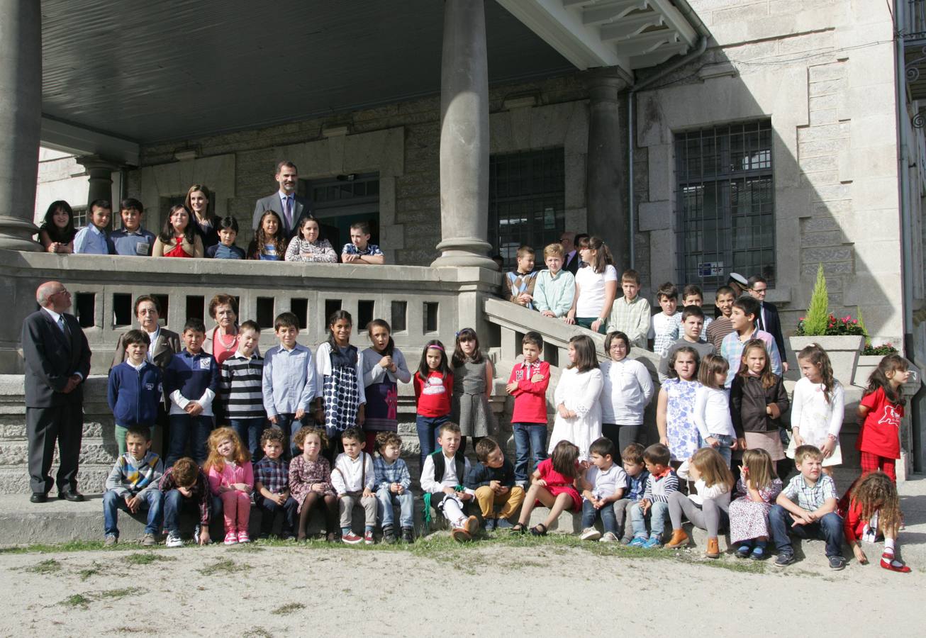 Los Reyes visitan Boal para entregar el Premio al Pueblo Ejemplar 2014