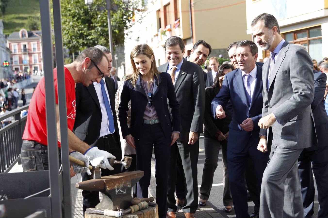 Los Reyes visitan Boal para entregar el Premio al Pueblo Ejemplar 2014