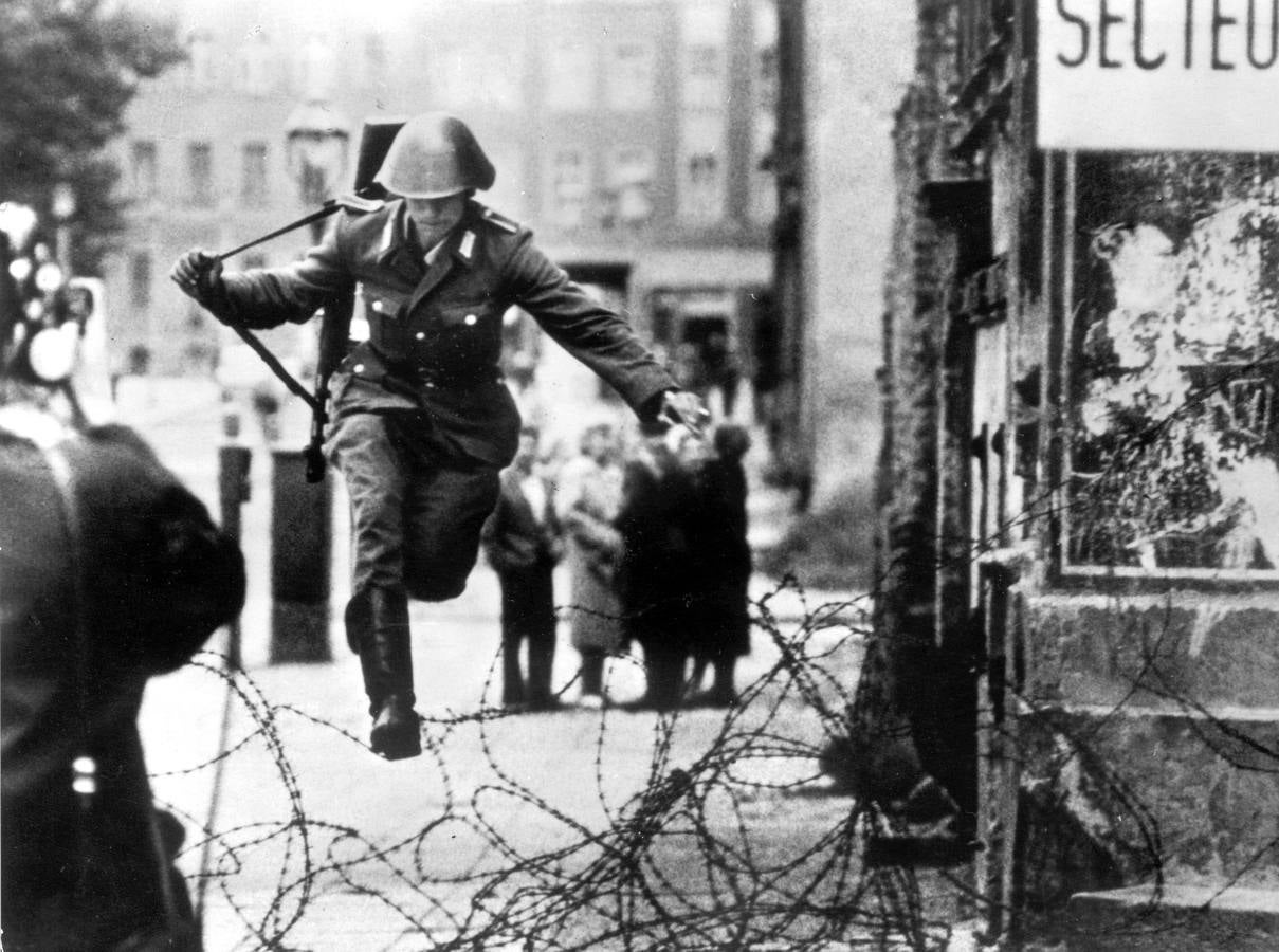 El Checkpoint Charlie, la &#039;zona cero&#039; de la Guerra Fría