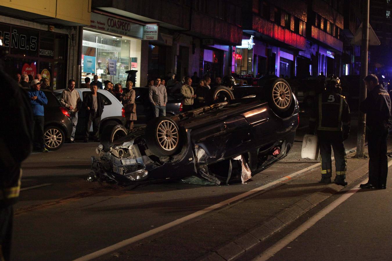 Espectacular accidente en la avenida San Agustín