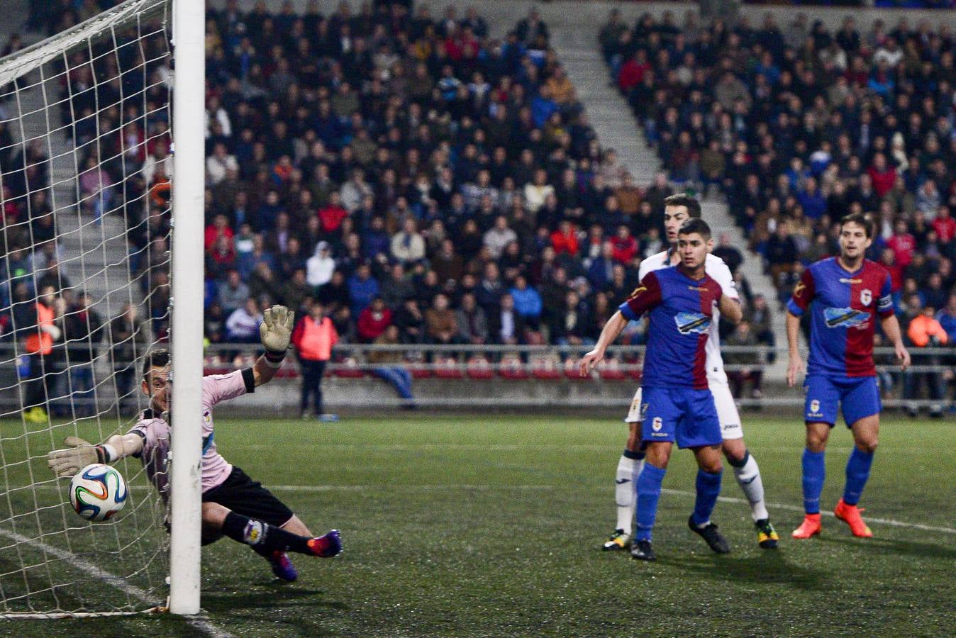 Langreo 2 - 1 Real Oviedo