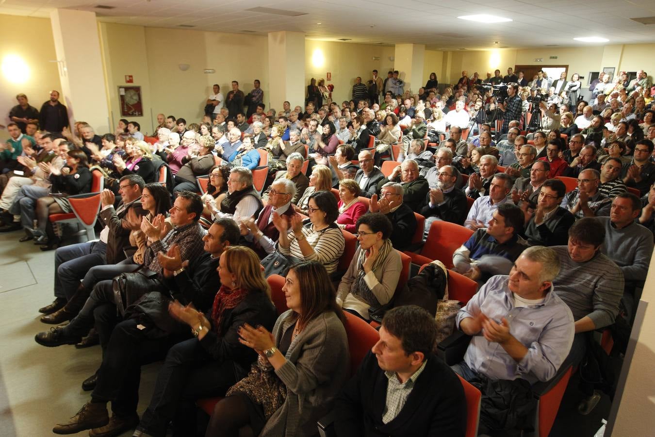 El inicio de la precampaña del PSOE en Asturias, en imágenes