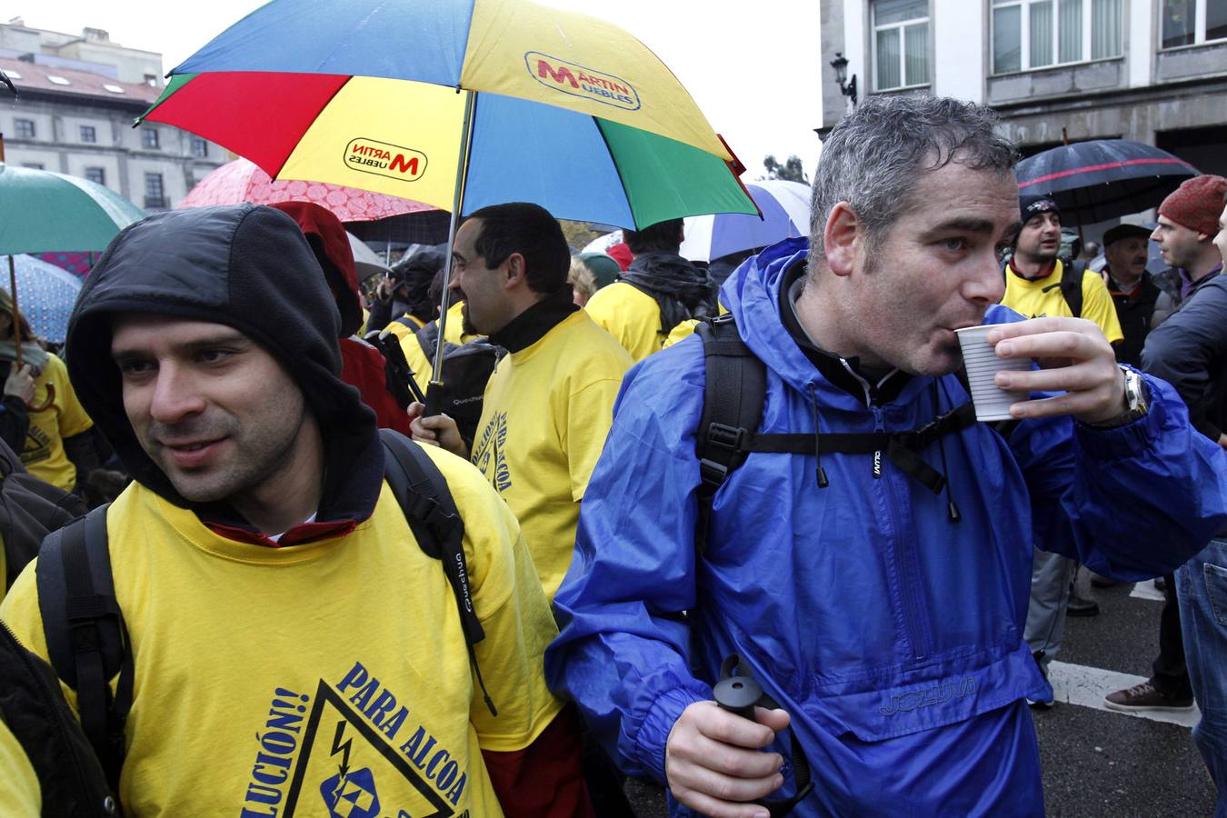 Los trabajadores de Alcoa llevan su protesta a Oviedo