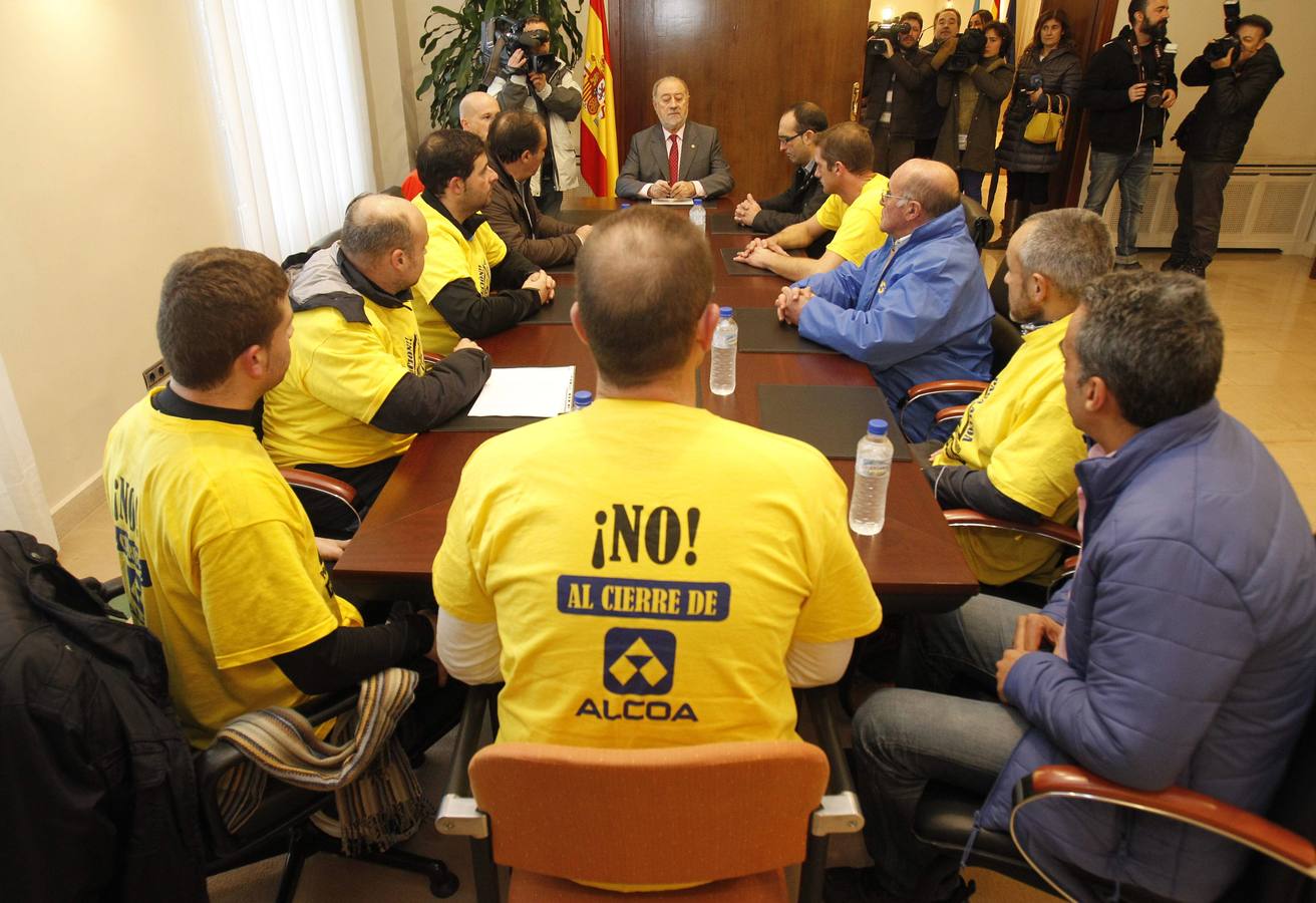 Los trabajadores de Alcoa llevan su protesta a Oviedo