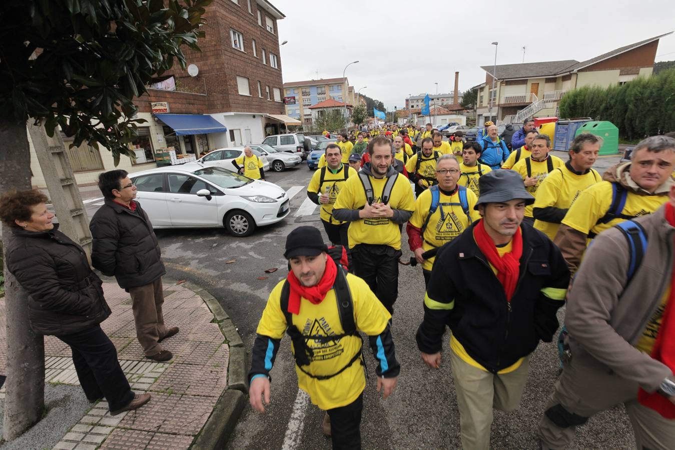 Los trabajadores de Alcoa marchan a Oviedo en defensa de sus empleos