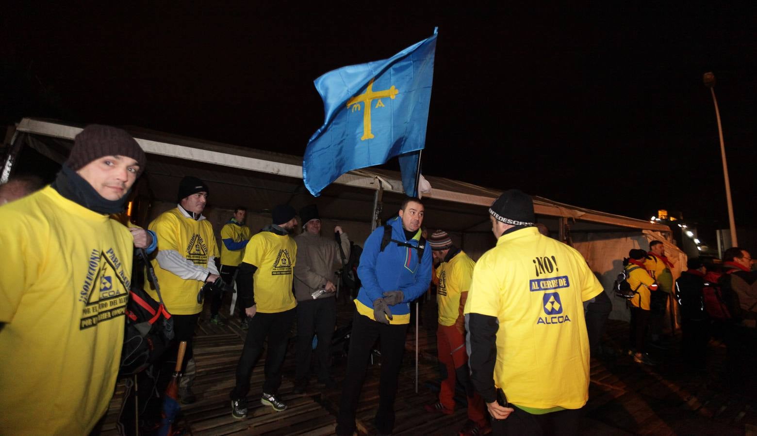 Los trabajadores de Alcoa marchan a Oviedo en defensa de sus empleos