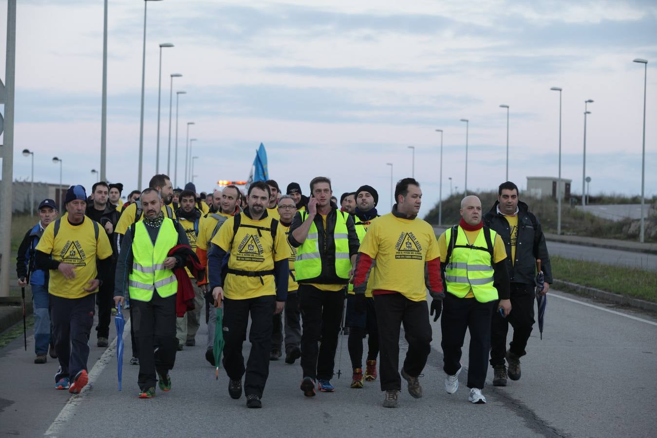 Los trabajadores de Alcoa marchan a Oviedo en defensa de sus empleos