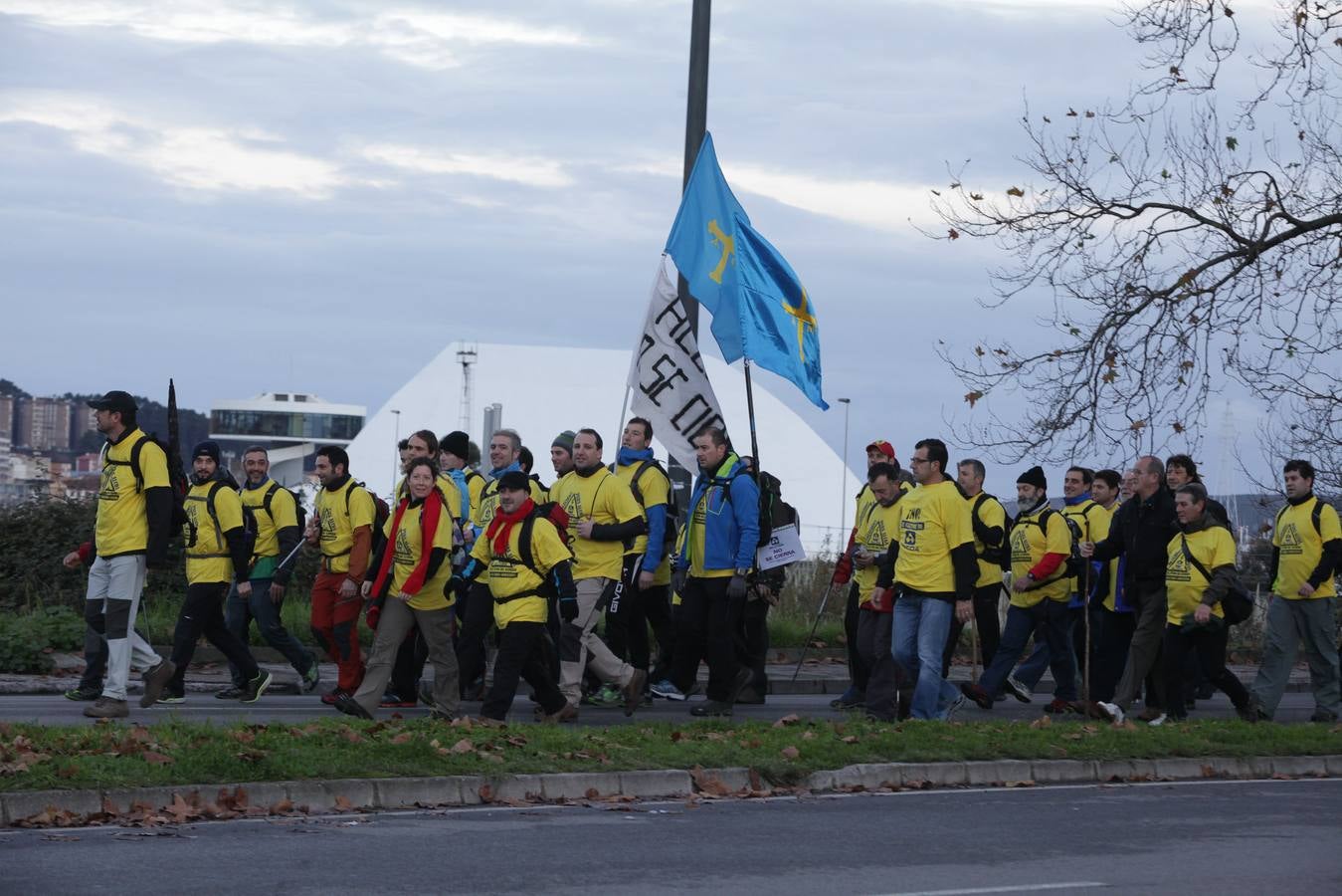 Los trabajadores de Alcoa marchan a Oviedo en defensa de sus empleos