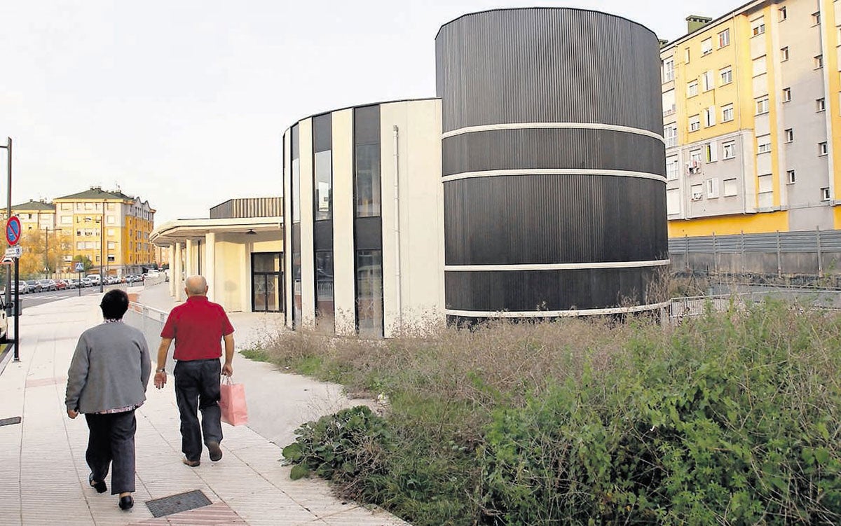 Cinco edificios de Oviedo con la puerta cerrada
