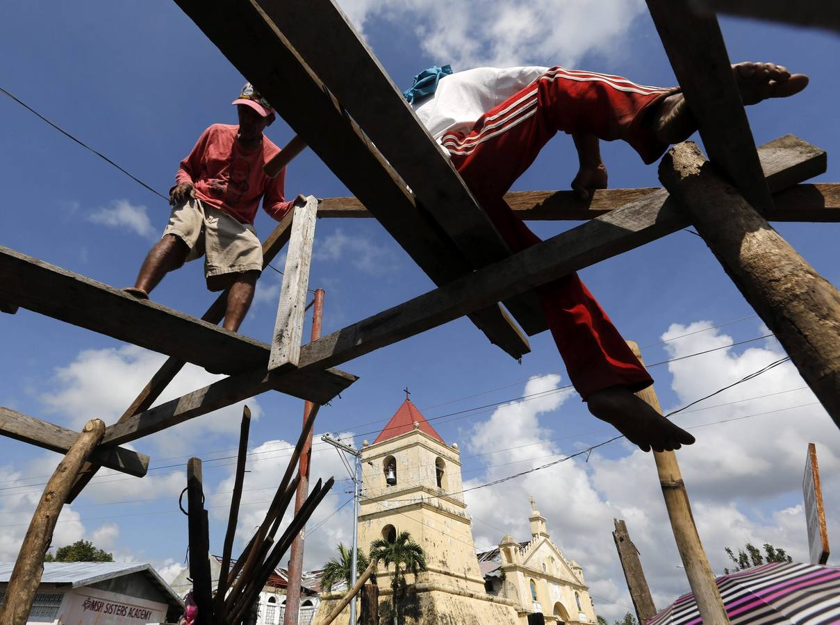 El tifón Hagupit deja 27 muertos y miles de desplazados en Filipinas