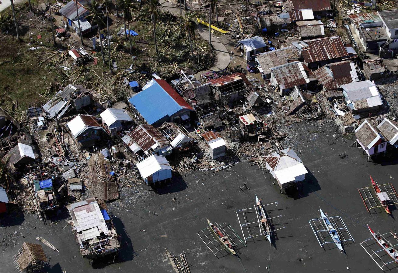 El tifón Hagupit deja 27 muertos y miles de desplazados en Filipinas