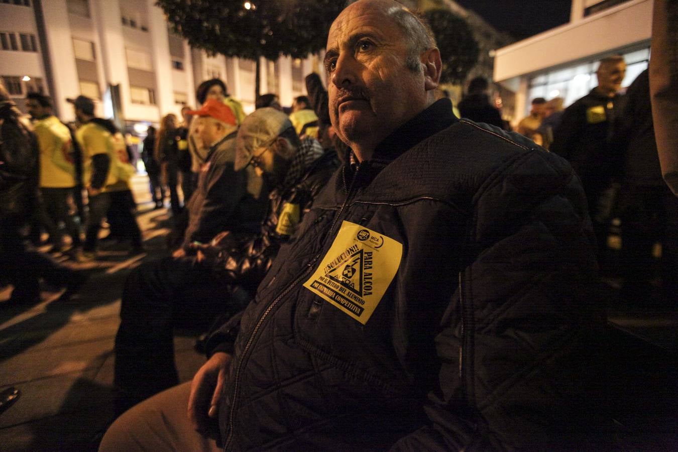 Multitudinaria manifestación en Avilés contra el cierre de Alcoa