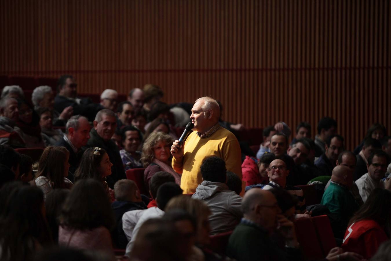 Jornadas sobre la dependencia en el Niemeyer