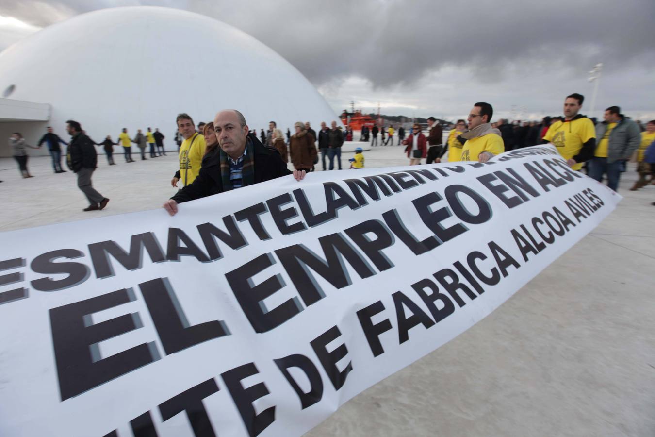 Manifestación en apoyo a los trabajadores de Alcoa en el Niemeyer