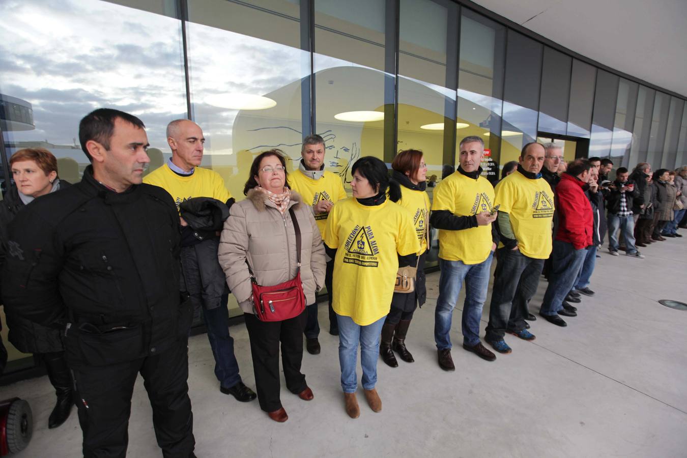 Manifestación en apoyo a los trabajadores de Alcoa en el Niemeyer