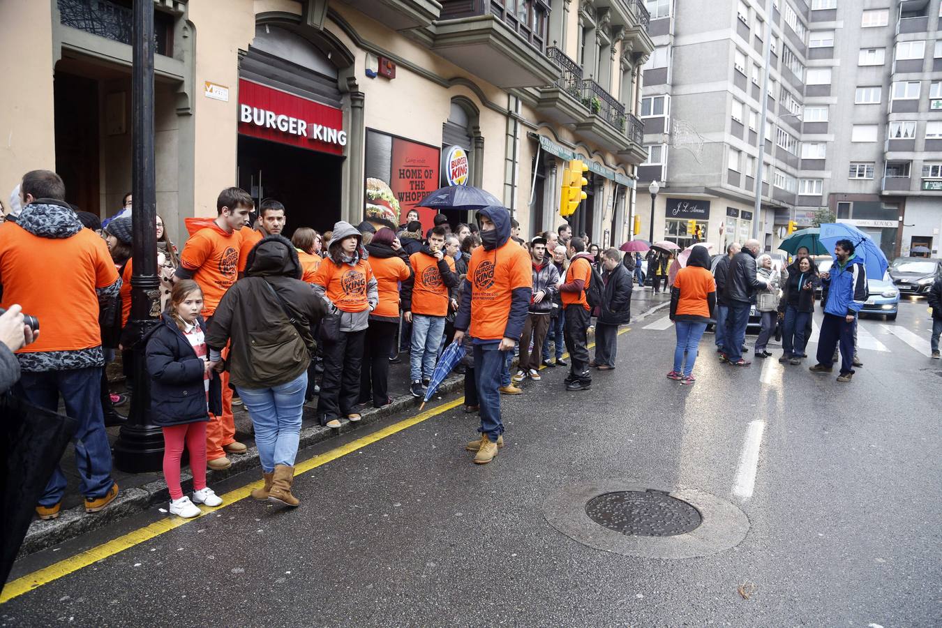 Protesta de los trabajadores de Burger King en Gijón