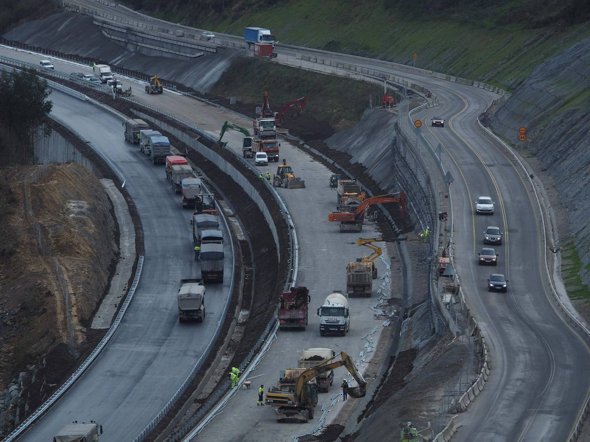 Las imágenes de las últimas obras en la Autovía del Cantábrico