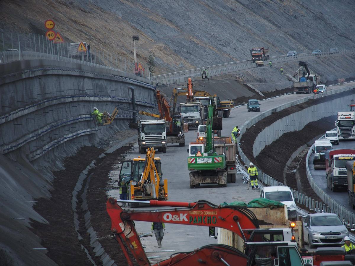 Las imágenes de las últimas obras en la Autovía del Cantábrico