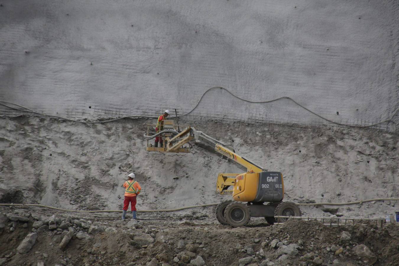 Las imágenes de las últimas obras en la Autovía del Cantábrico