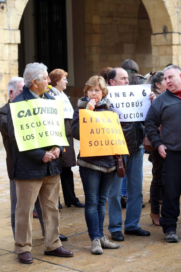 Villamar pide la vuelta de las líneas 6 y 16 de TUA