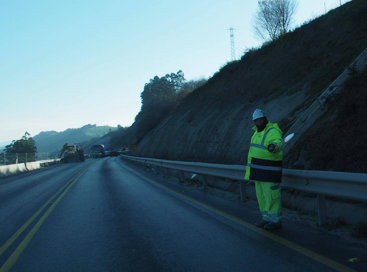 Últimos preparativos antes de la inauguración del tramo Unquera -La Franca