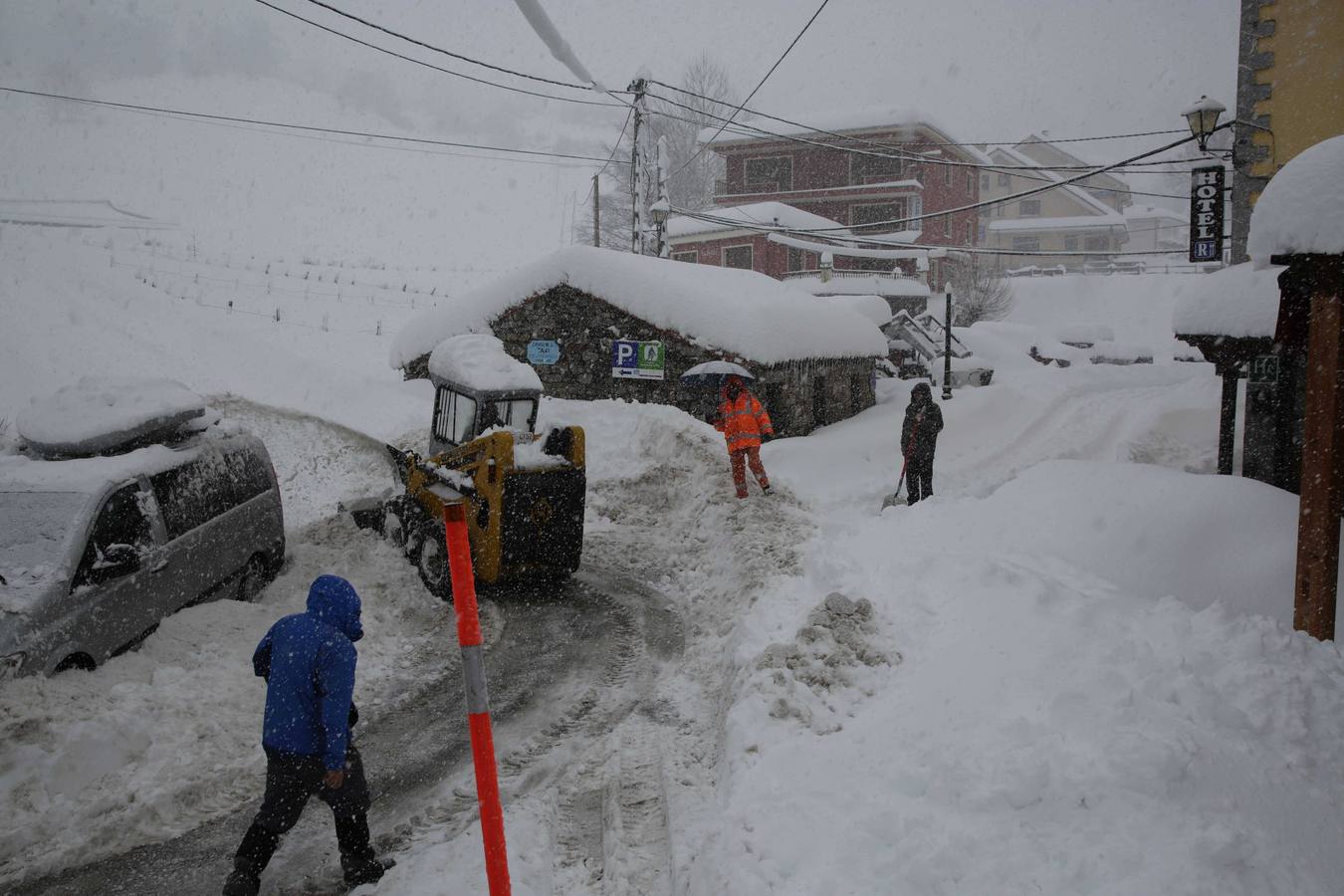 Espectacular nevada en Sotres