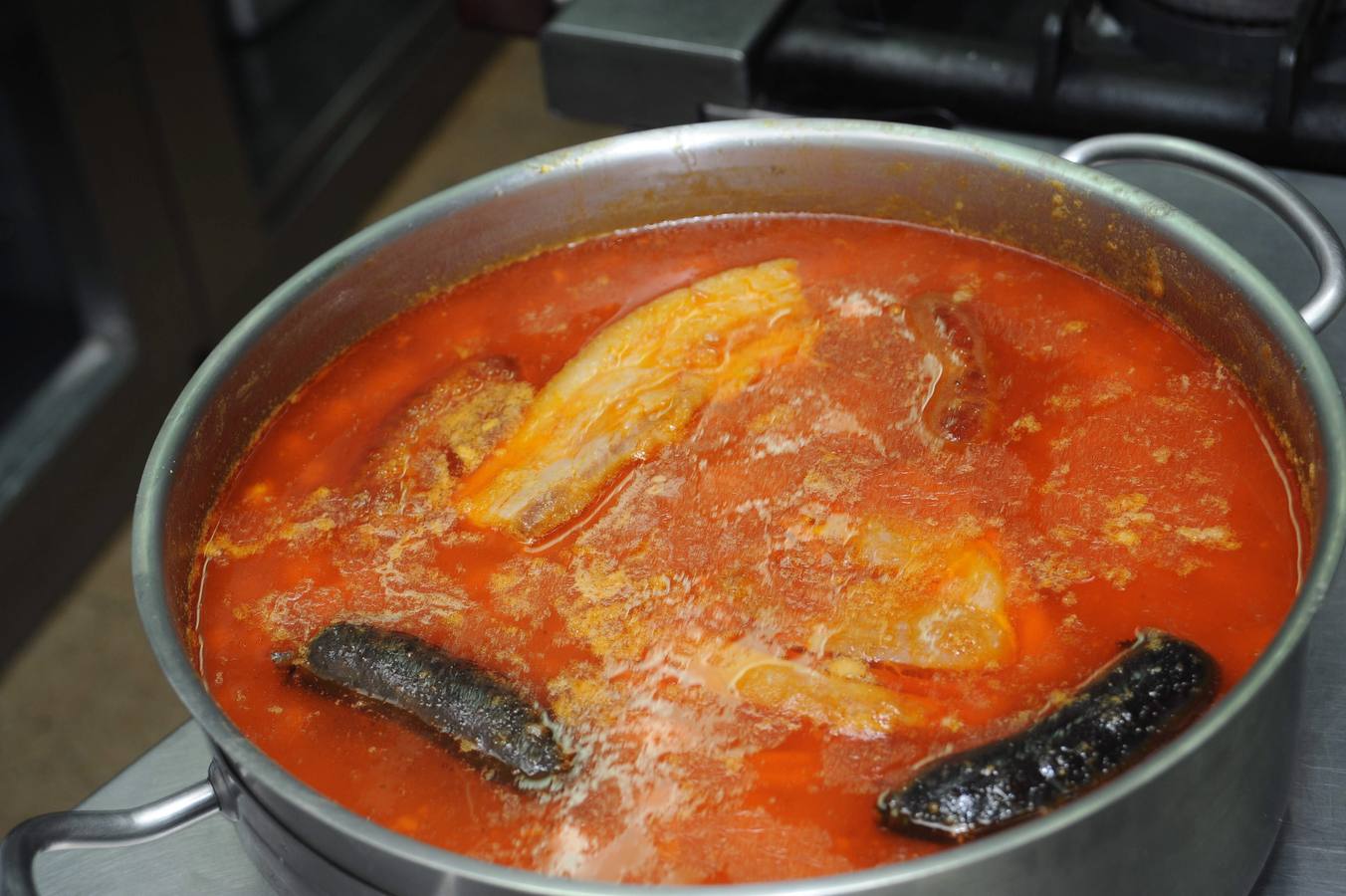 El restaurante El Ñeru de Madrid gana la fase nacional del concurso La Mejor Fabada del Mundo