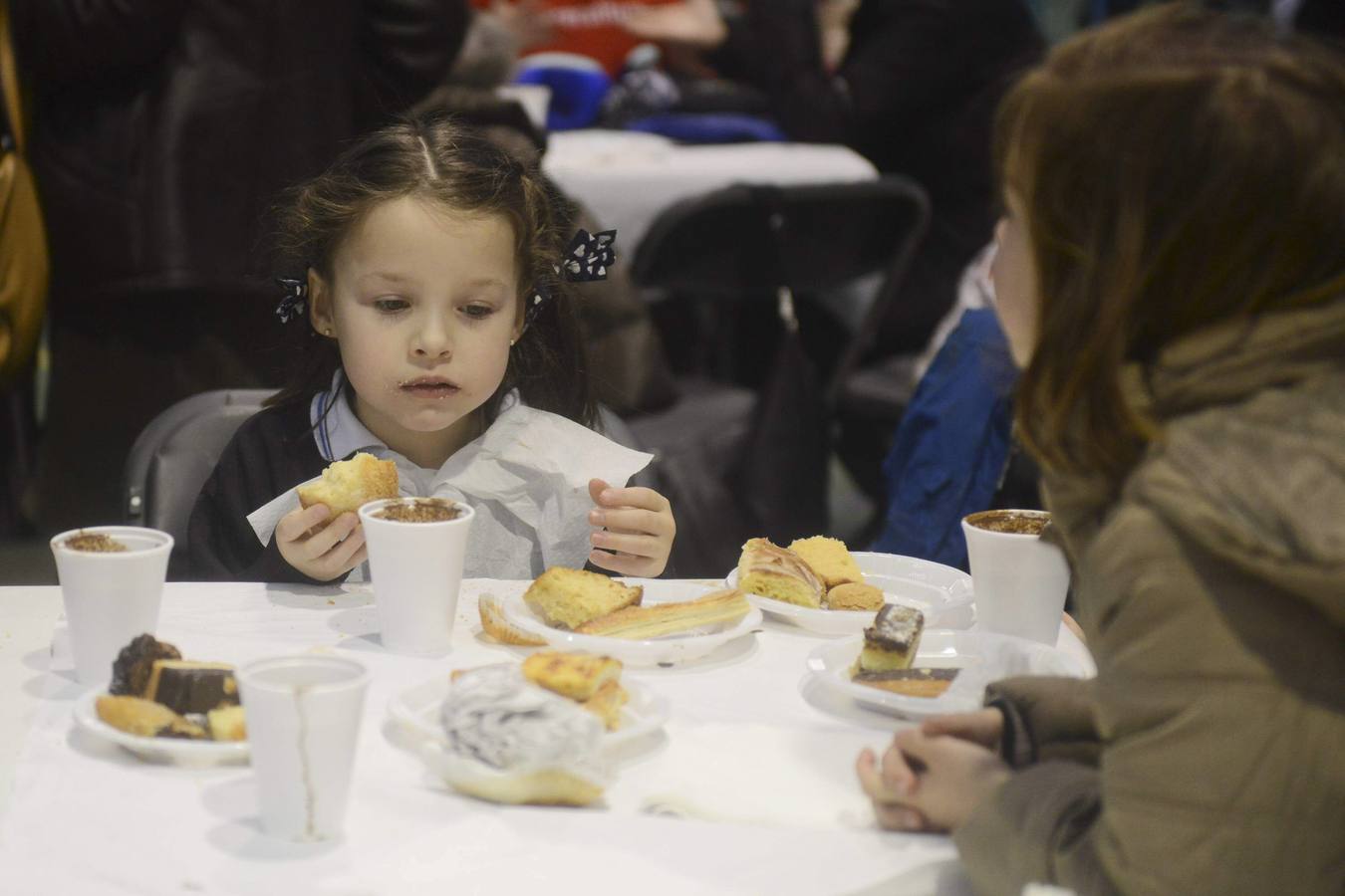 Merienda solidaria y donación de sangre en el colegio de la Inmaculada