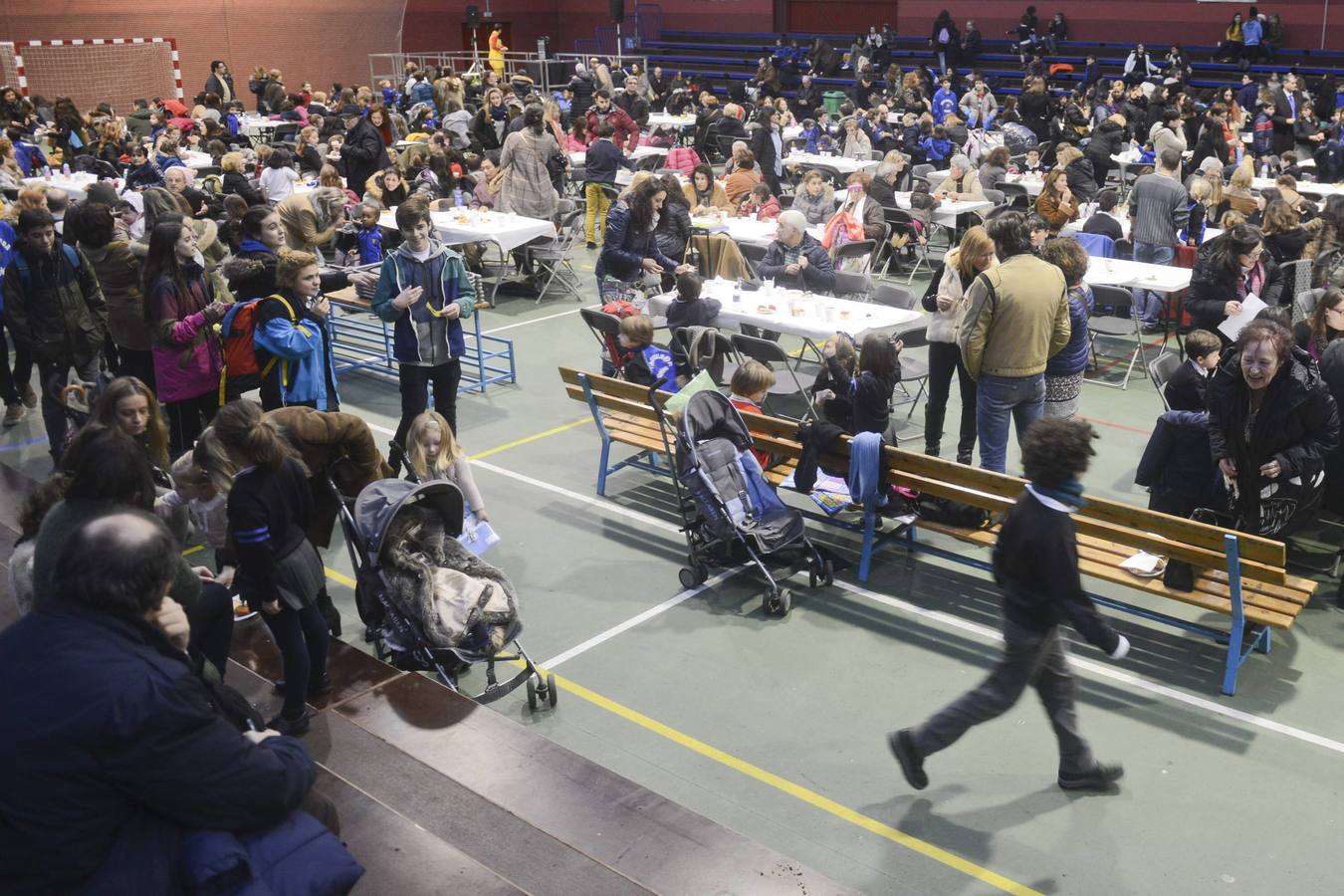 Merienda solidaria y donación de sangre en el colegio de la Inmaculada